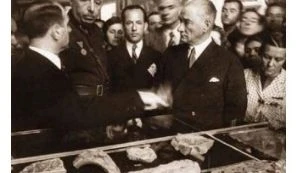 Atatürk ve Sanat